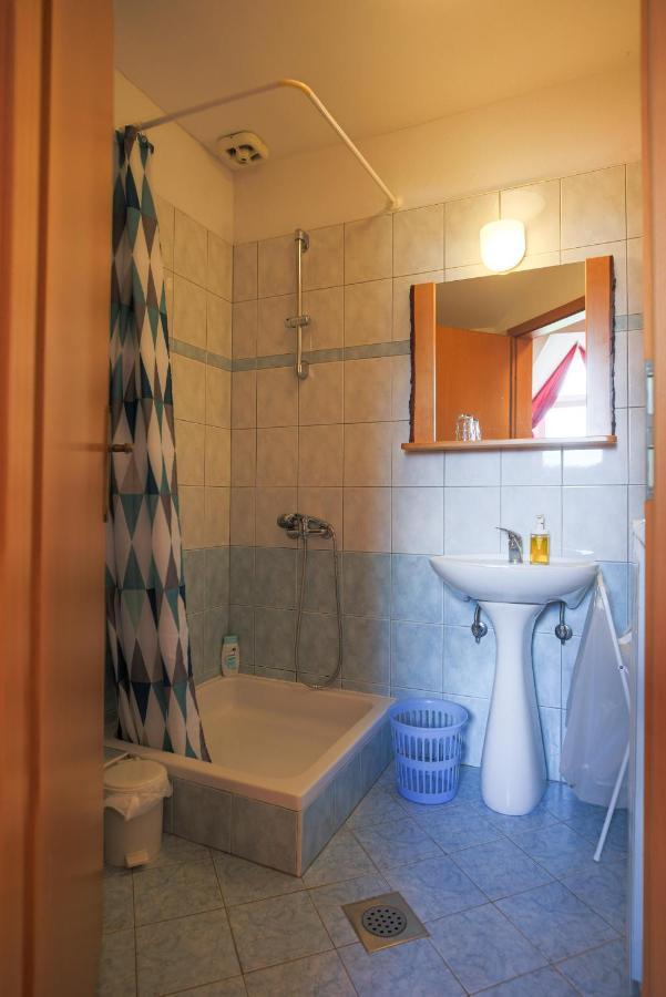 Вилла Domacija Malnarjevi Villa Slavina Экстерьер фото